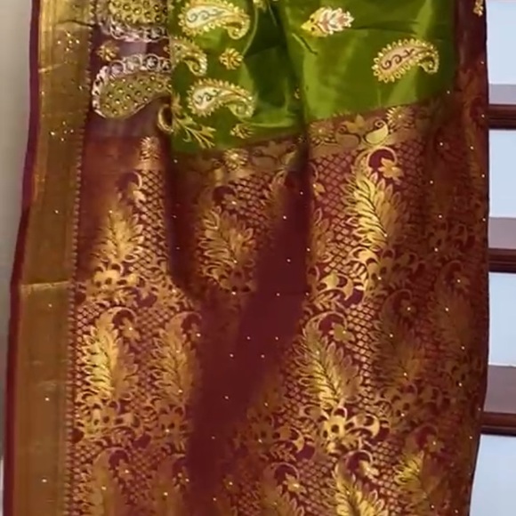 $85 Brand new Beautiful mehandi shade soft silk blended saree from odisha - Picture 4 of 4